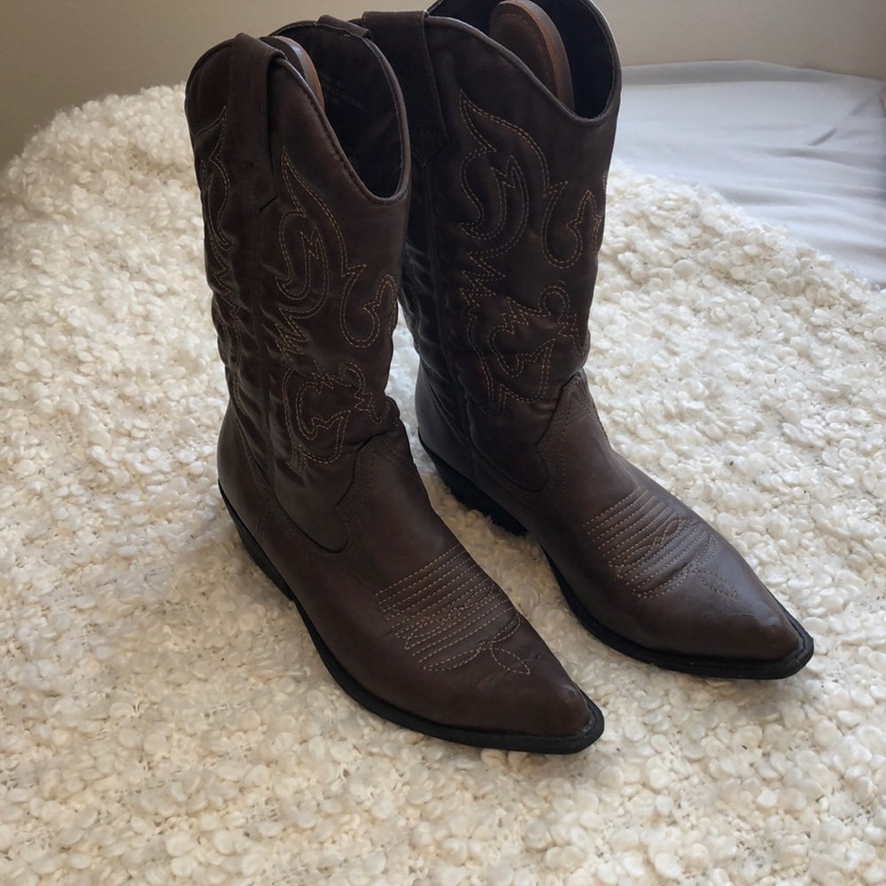 Madden Girl cowboy boots. Size 7. Brown